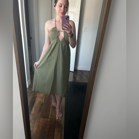 Green cut out dress - Picture 3 of 4